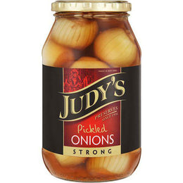 Judy's Strong Pickled Onions